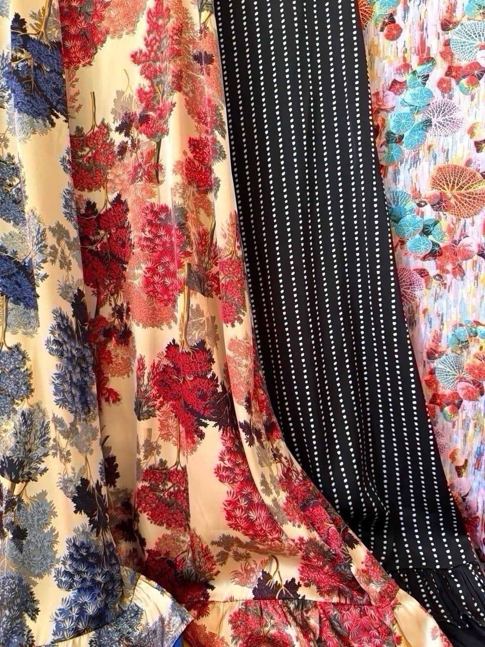  Đầm dây cột nơ sau bèo chân 