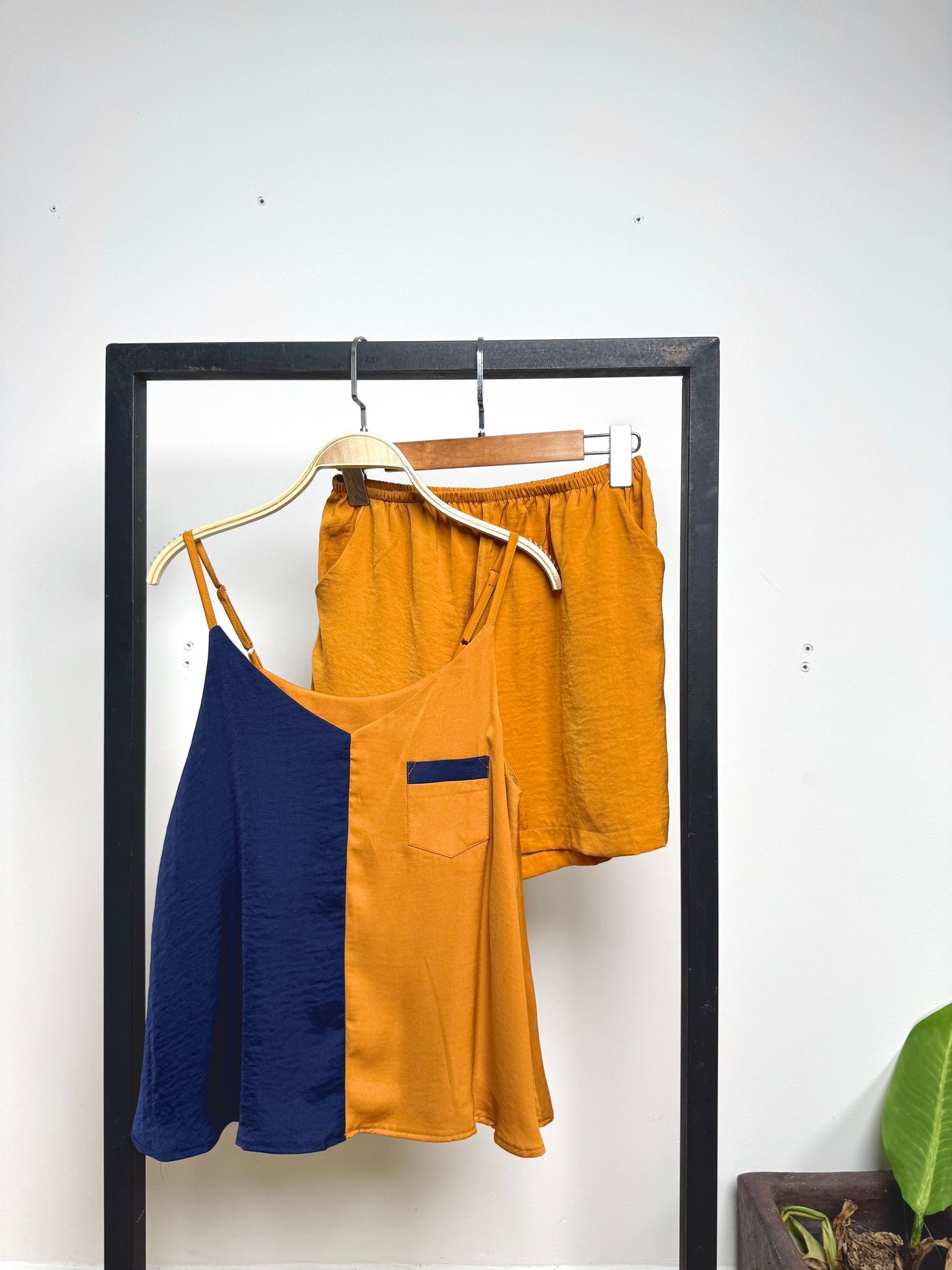  Bộ đùi dây 2 màu 