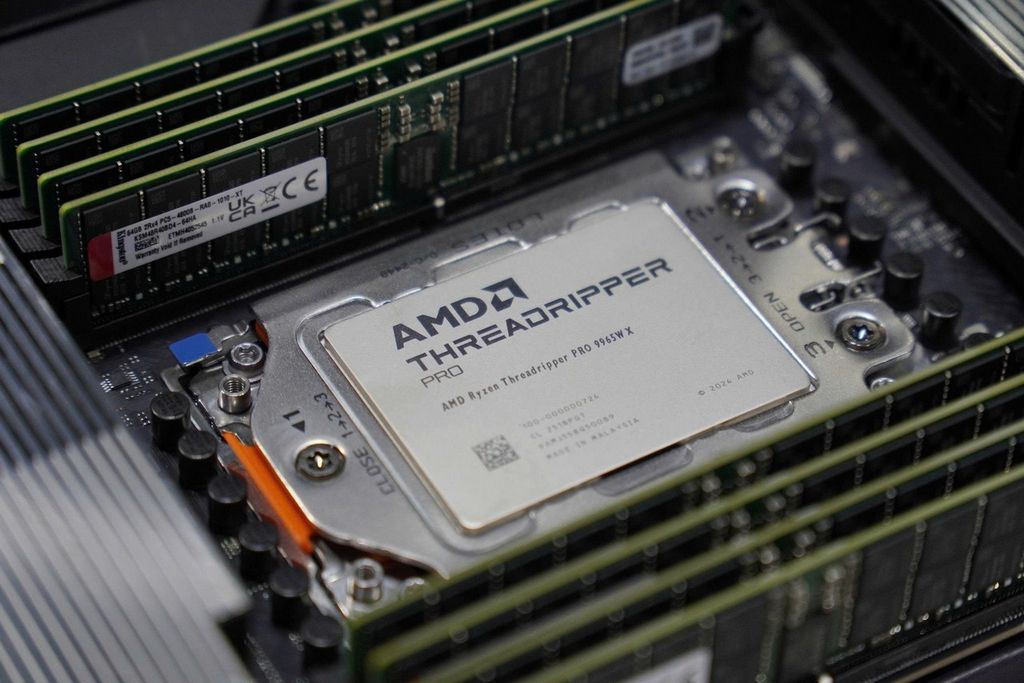 CPU AMD Ryzen Threadripper PRO 9965WX (4.2GHz Up to 5.4GHz | 24 Cores/ 48 Threads | 152 MB Cache| PCIe 5.0)