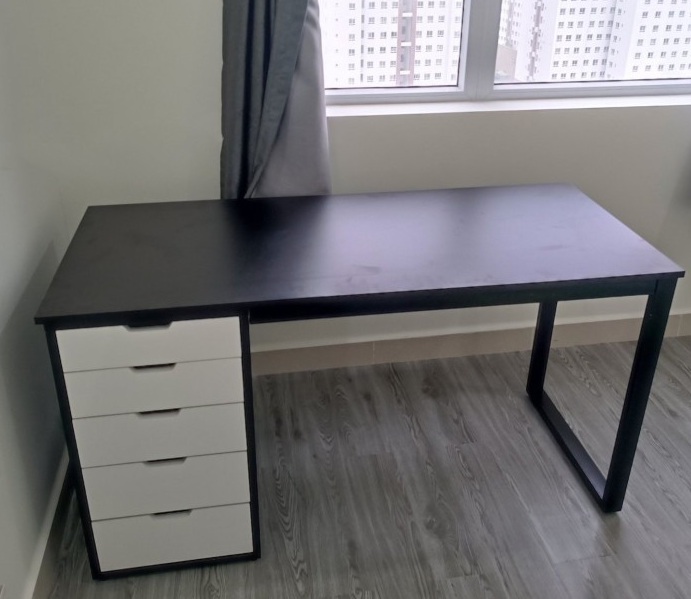 Bàn Ikea 1 Tủ 140x60