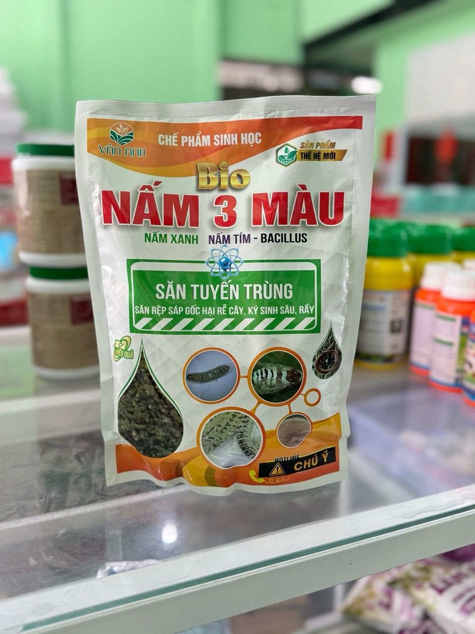  Nấm 3 màu (1 kg)chế phẩm sinh học đặc trị rệp sáp gốc,tuyến trùng,sùng đất 