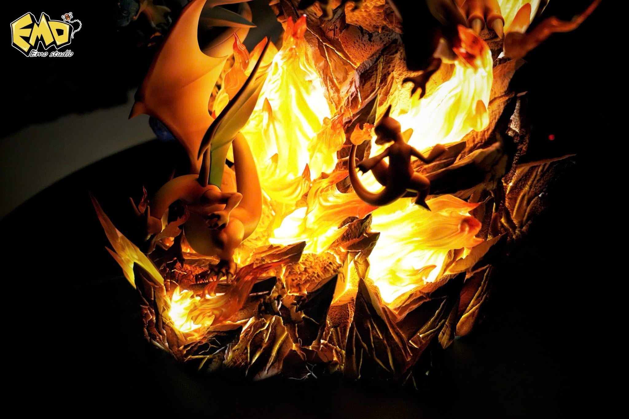  Charizard - Pokemon - Emo Studio 