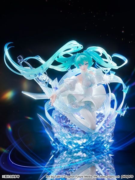  Hatsune Miku -Crystal Dress Ver. - SHIBUYA SCRAMBLE FIGURE 