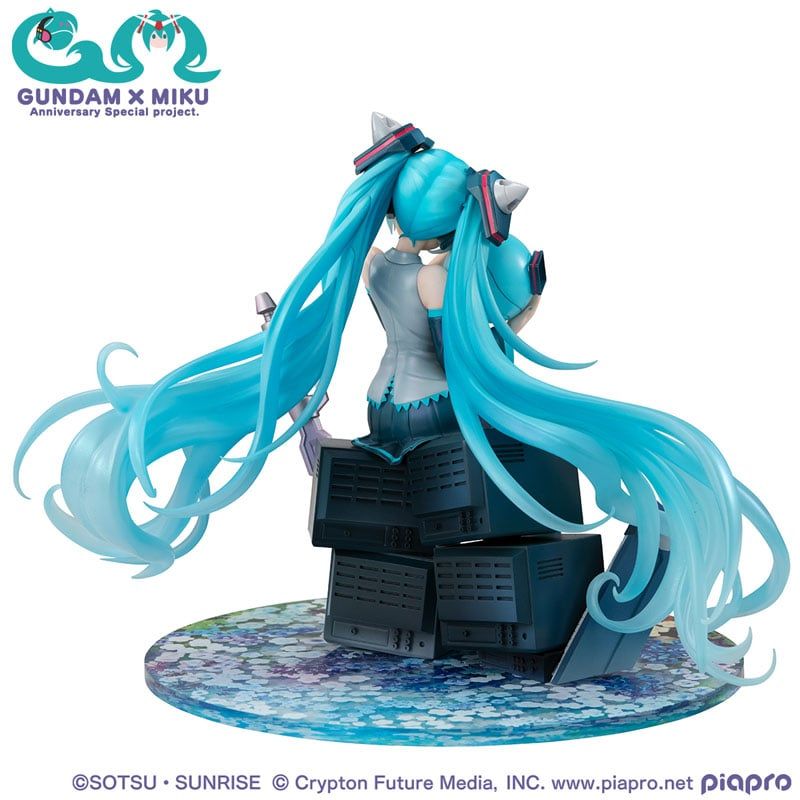  Hatsune Miku x 00 Gundam - Mobile Suit Gundam 45th Anniversary x Hatsune Miku - MegaHouse 