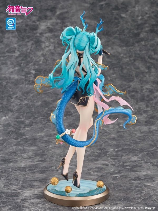  Hatsune Miku Azure Dragon Ver. - Kaiyodo 