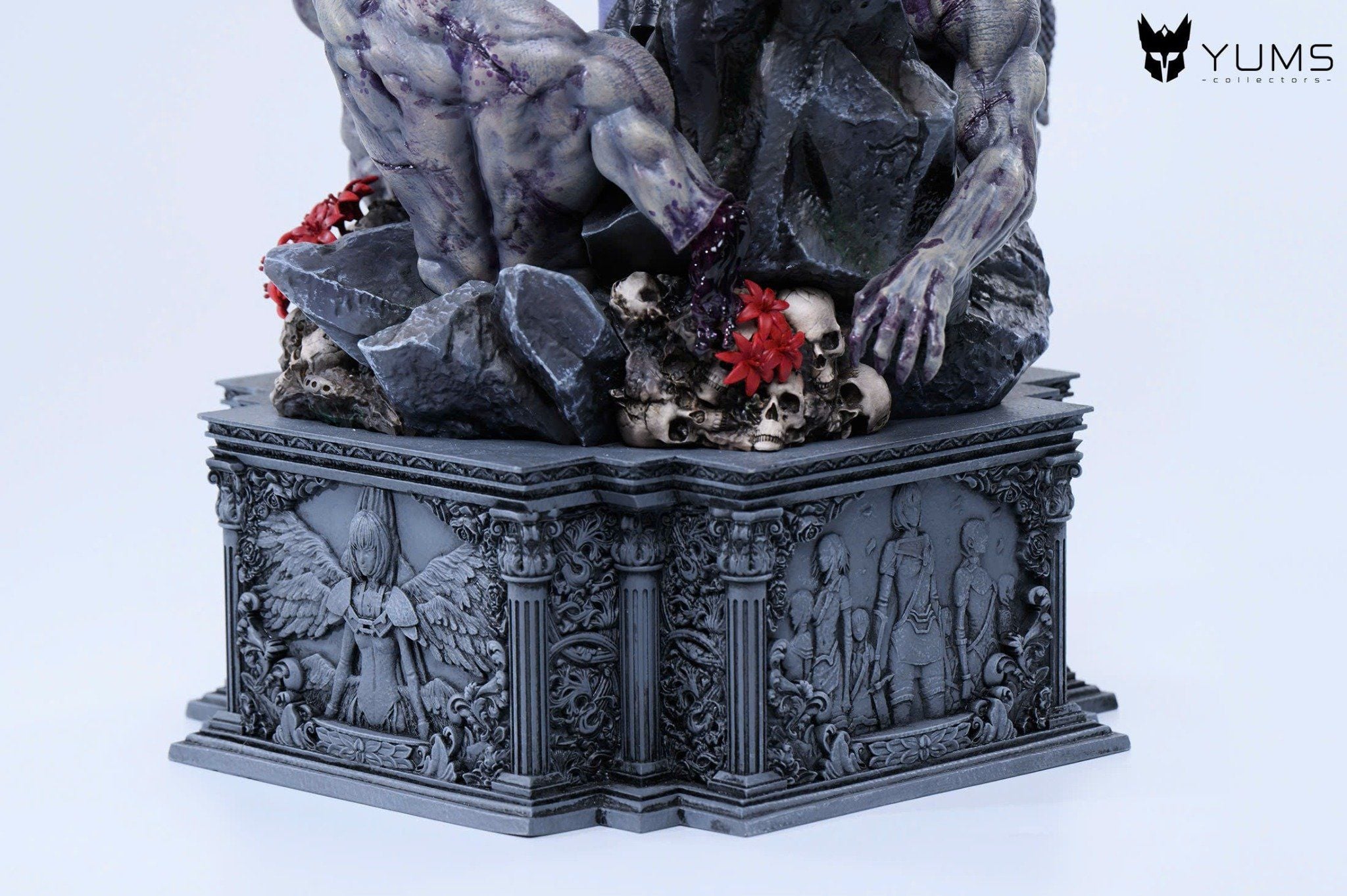  Teresa & Clare - Claymore - YUMS Collectors Studio 