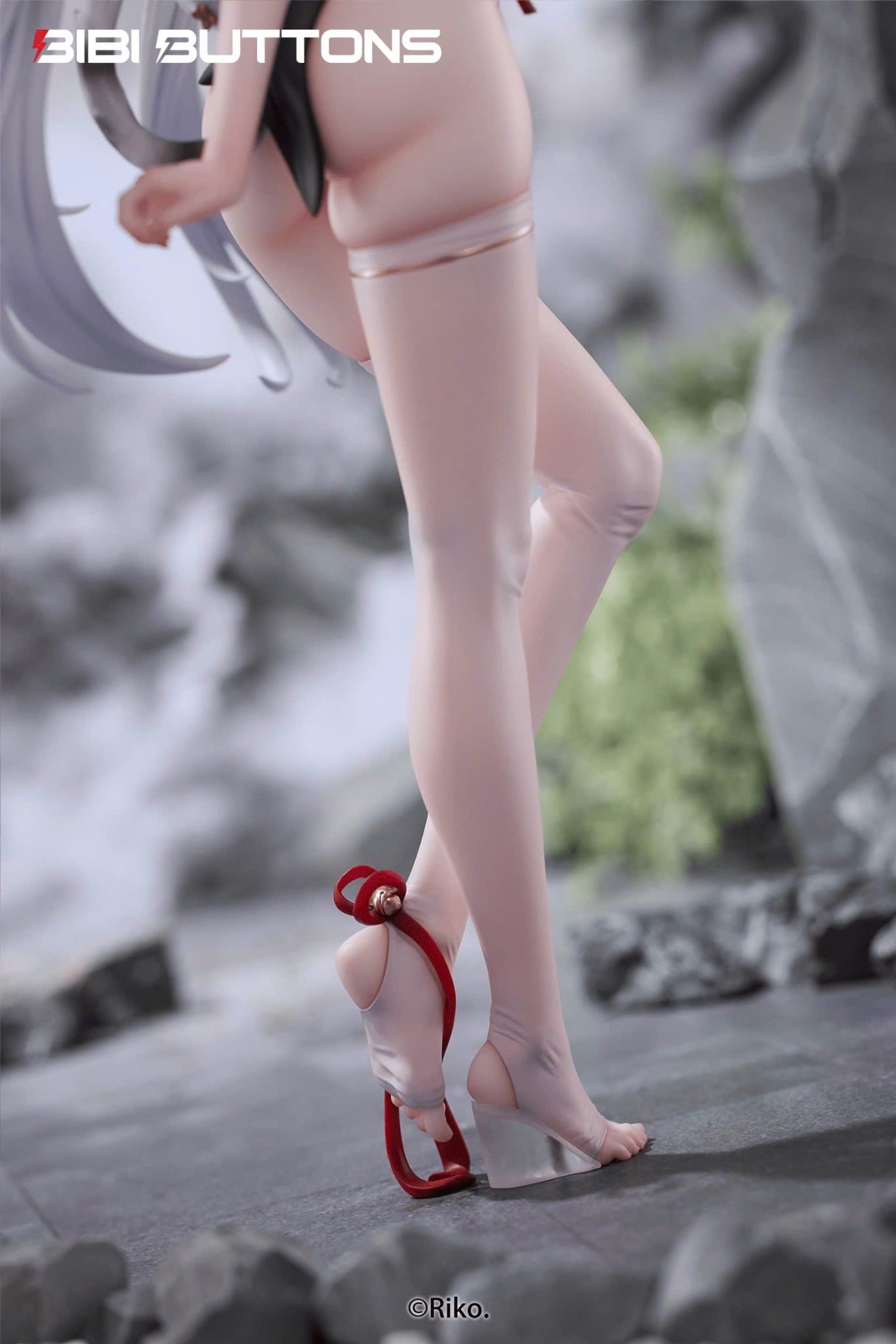  Tiger's Roar Stirs the Wind – White Tiger - Bibi Buttons 