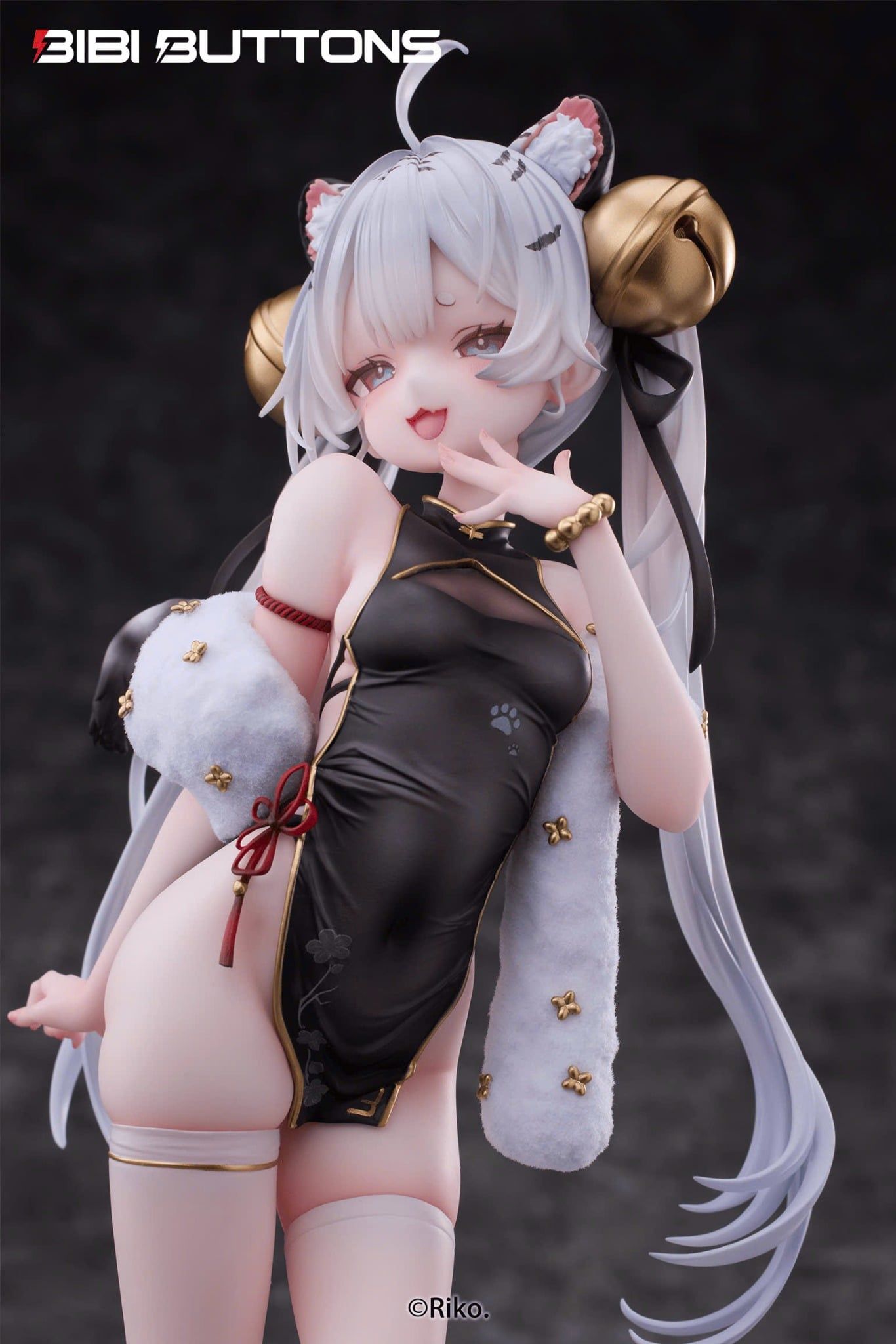  Tiger's Roar Stirs the Wind – White Tiger - Bibi Buttons 