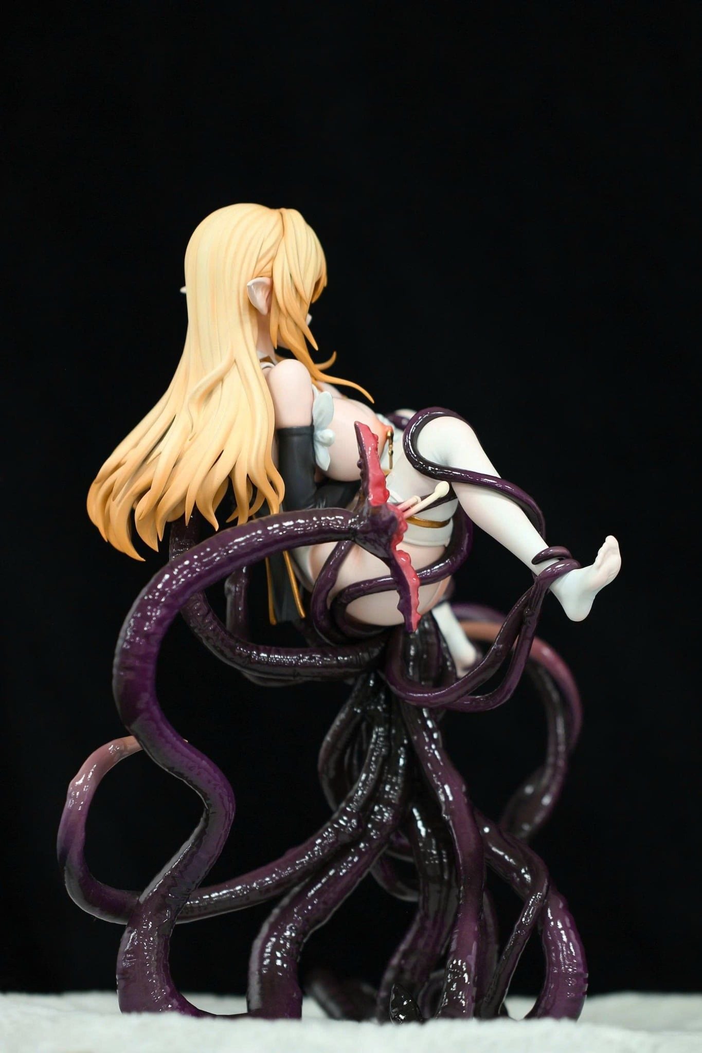  Nun Thigh Prayer R18 - Fish head Studio 