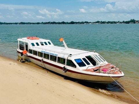 2026-Q1 Ticket for Express Boat from Chau Doc to Phnom Penh (Depart: 7:00, Arrive: 13:30)
