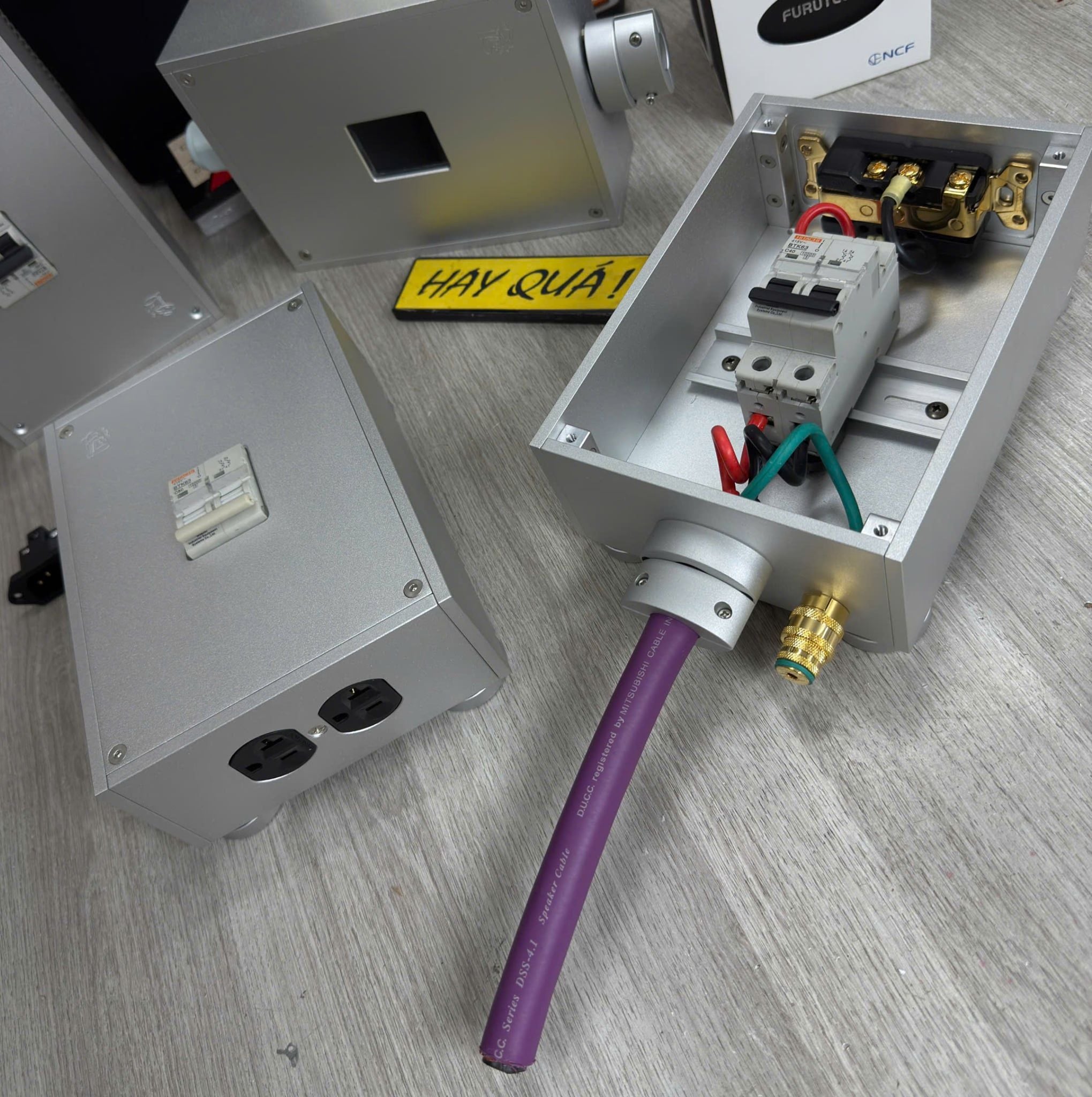 T15-03B​ Thi công hộp nguồn tổng cho dàn âm thanh (chi phí gia công theo yêu cầu)