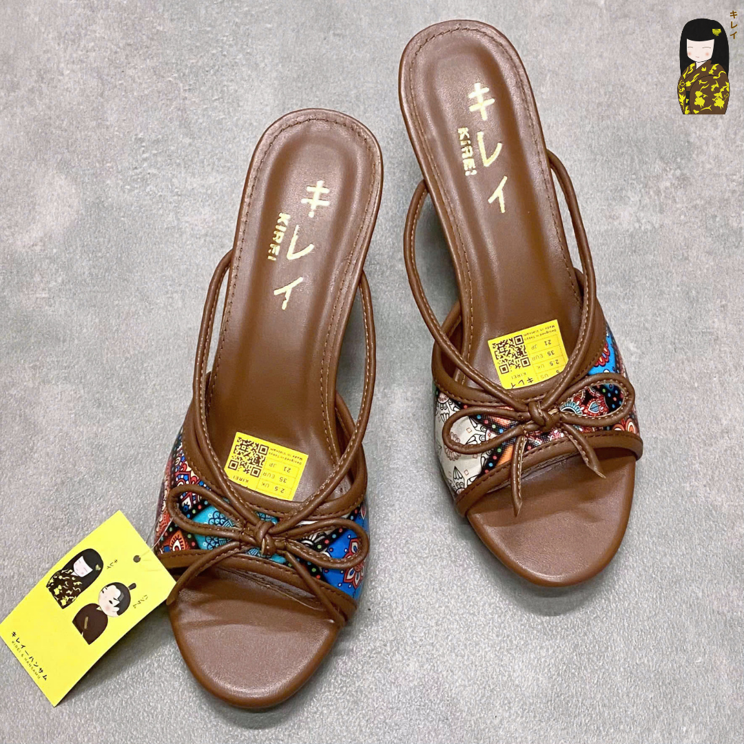  Kirei Biteki - Office Kitten Heel HH13 Amber 