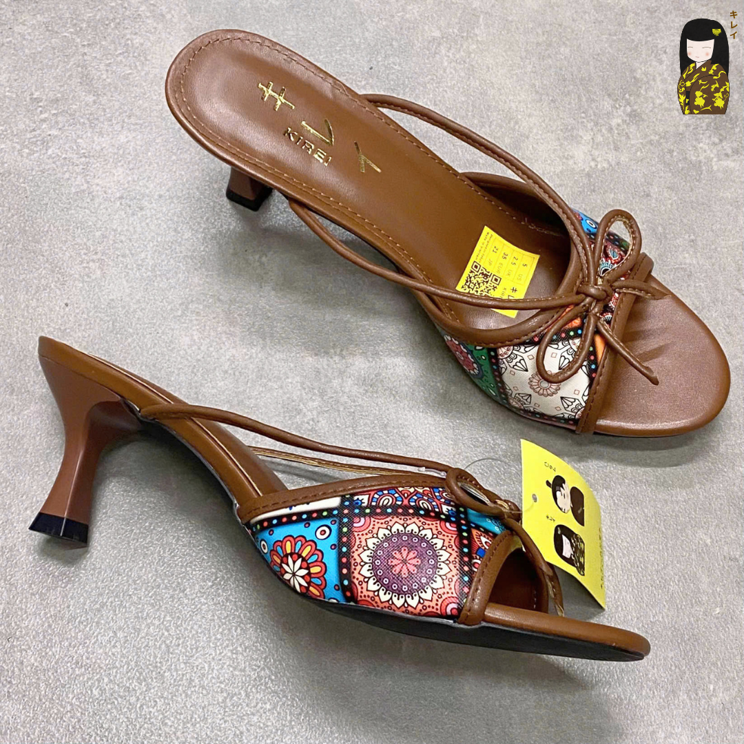  Kirei Biteki - Office Kitten Heel HH13 Amber 