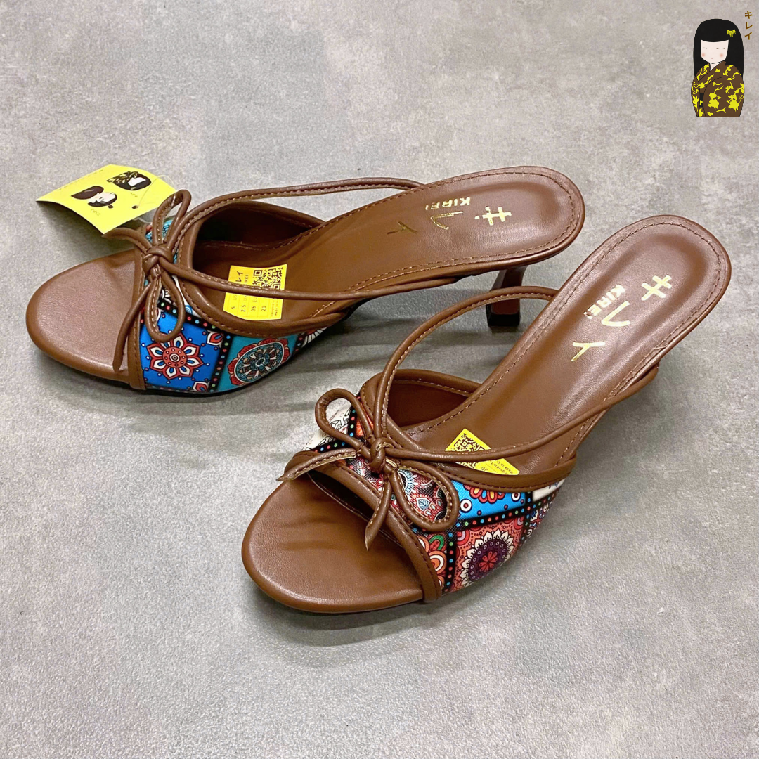  Kirei Biteki - Office Kitten Heel HH13 Amber 