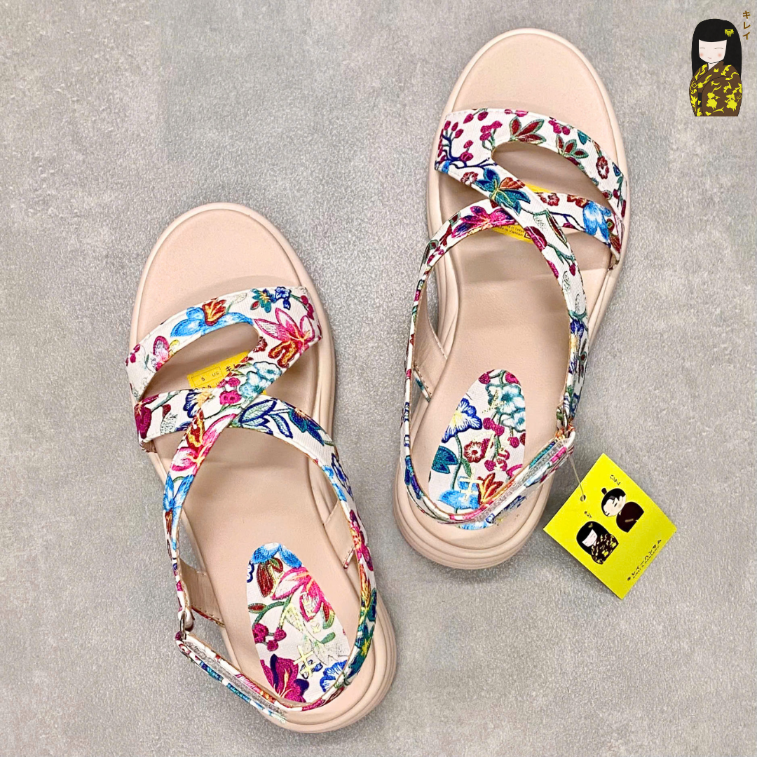  Kirei Biteki - Office Wedge Sandal HH06 White 