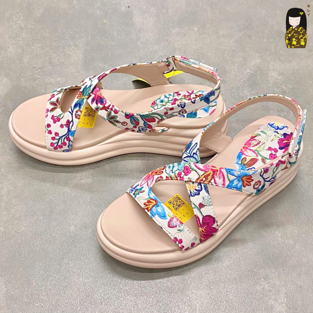  Kirei Biteki - Office Wedge Sandal HH06 White 