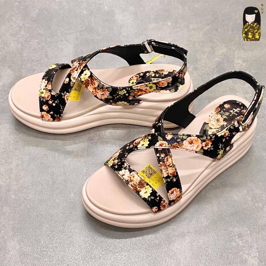  Kirei Biteki - Office Wedge Sandal HH05 Black 