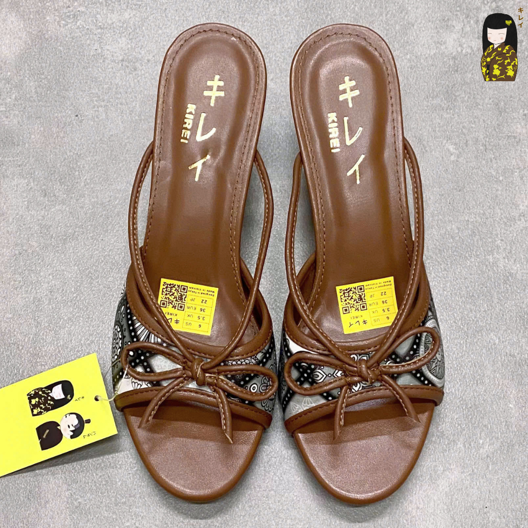  Kirei Biteki - Office Kitten Heel HH13 Mono 
