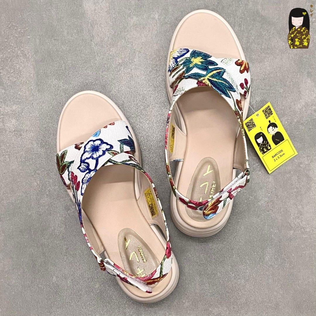  Sandal đế xuồng nữ Kirei Biteki CP09 màu Trắng - Công sở êm chân 