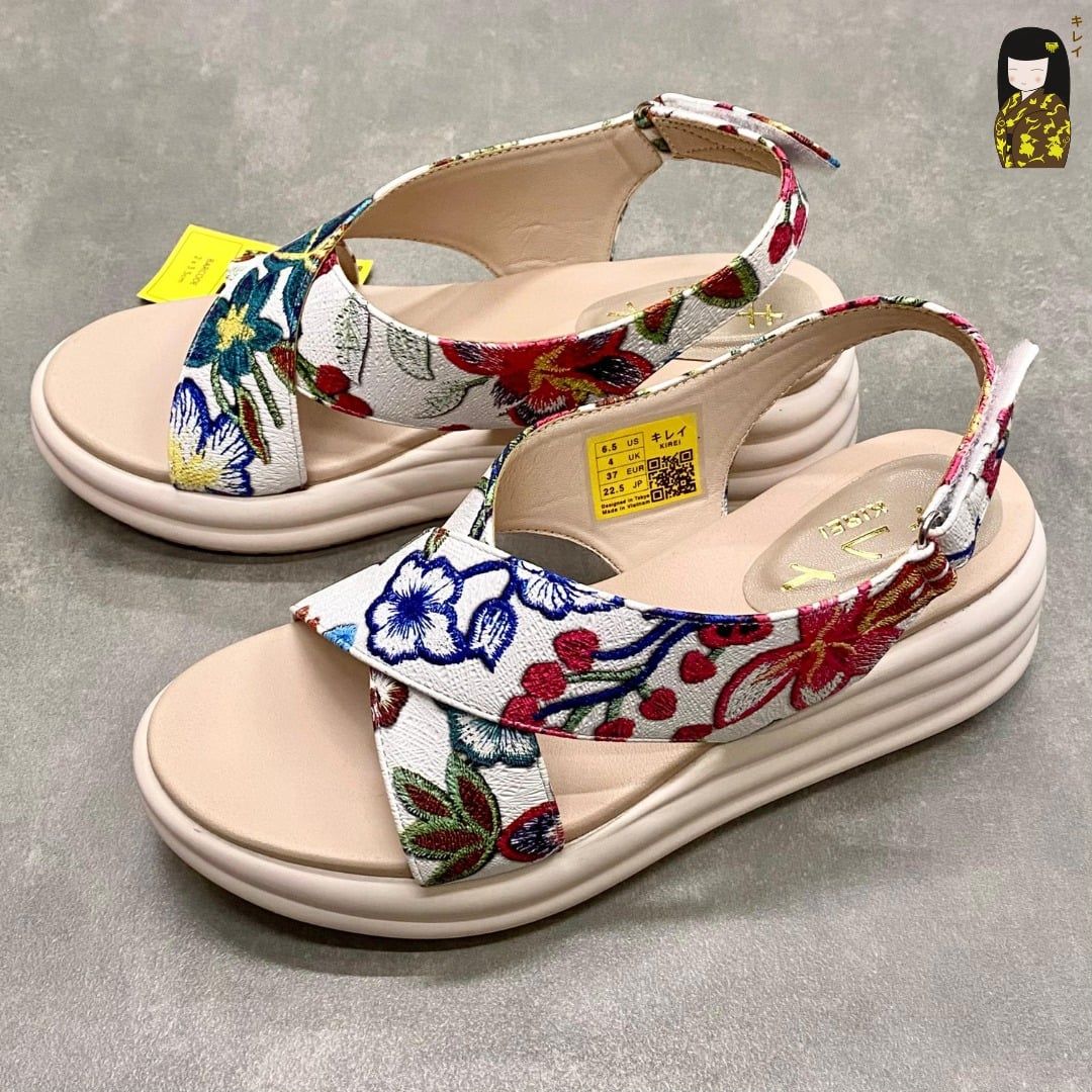  Sandal đế xuồng nữ Kirei Biteki CP09 màu Trắng - Công sở êm chân 