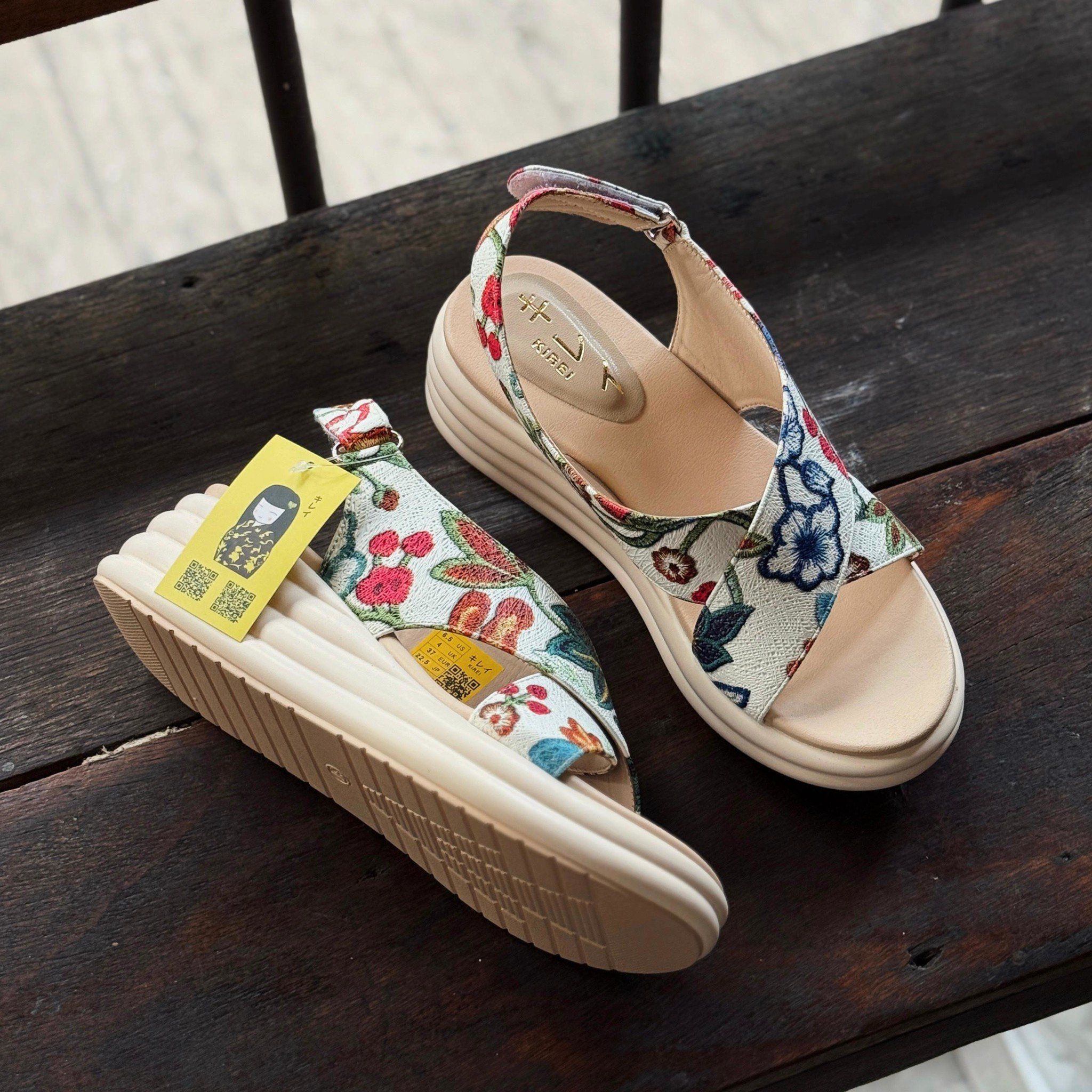  Kirei Biteki - Office Wedge Sandal CP9 White 