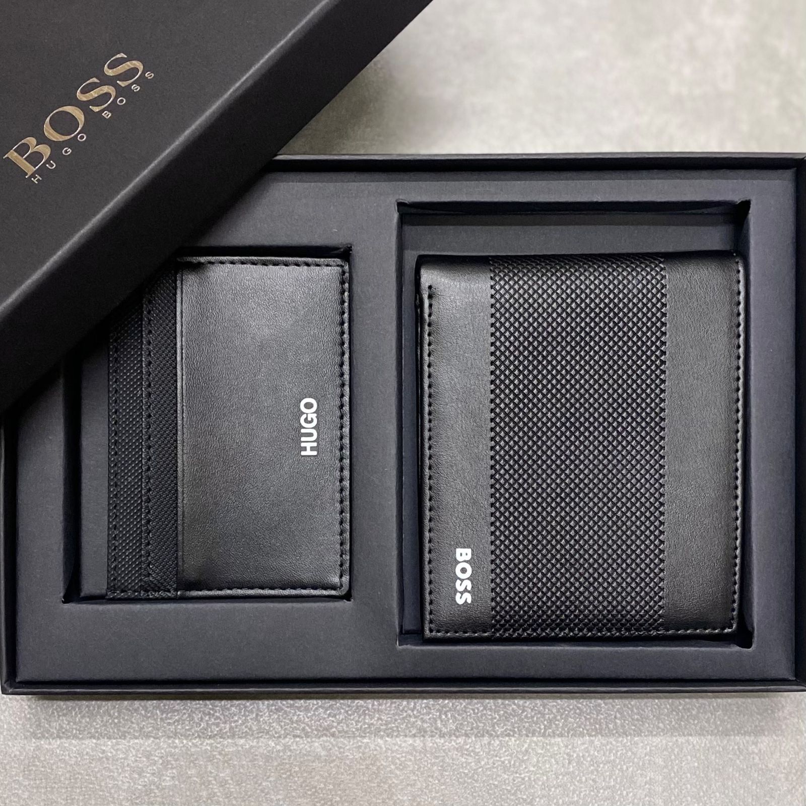  Ví Hugo Boss GBBM 8 cc wallet DS Black 
