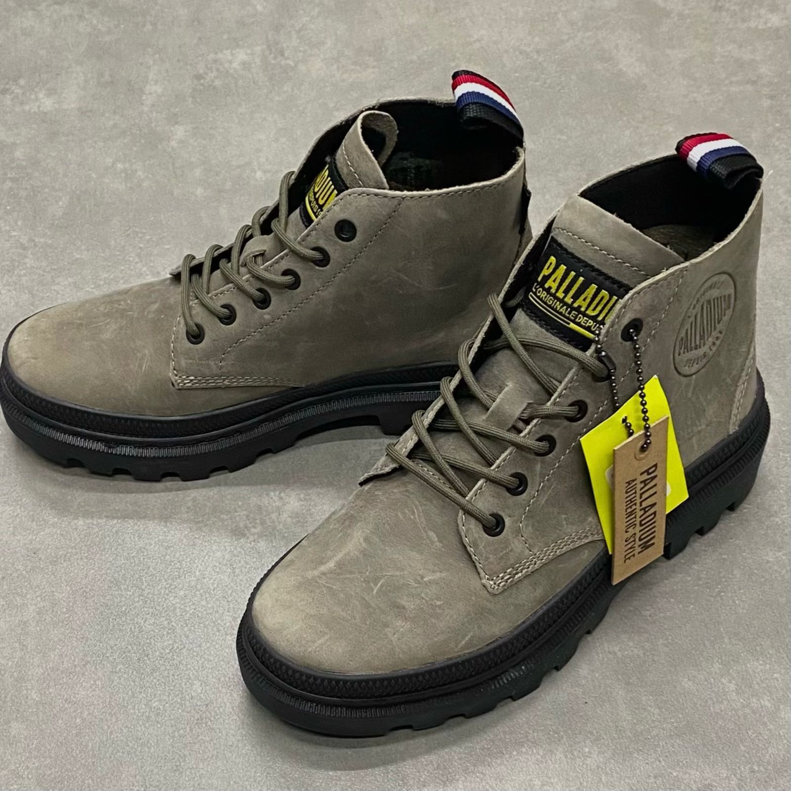  Giày Palladium cổ cao DP Xám 