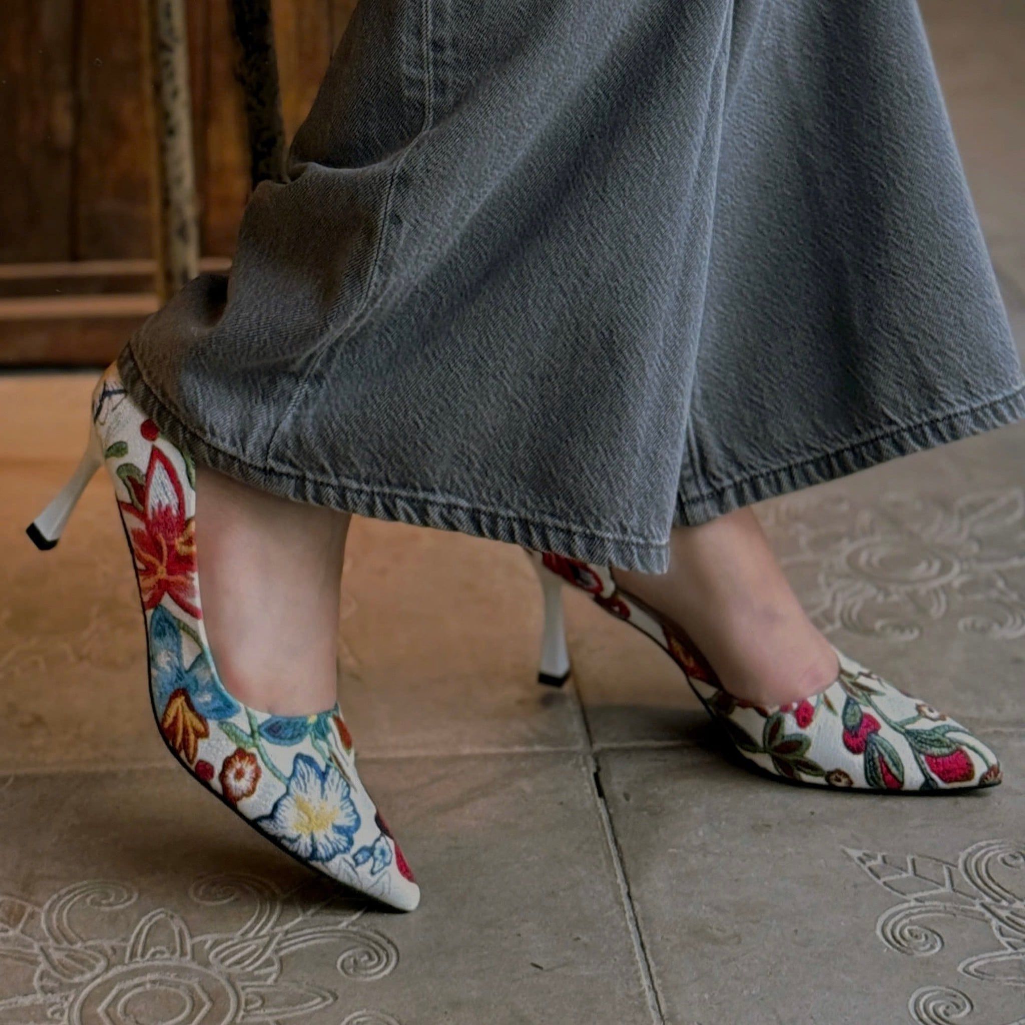  Kirei Biteki - Office D'orsay CP4 White 