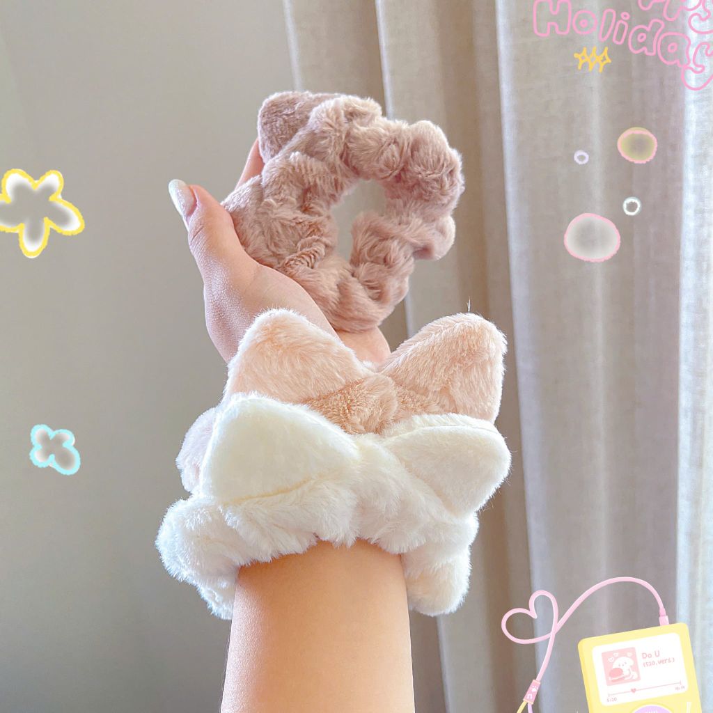 ** Scrunchies lông tai mèo
