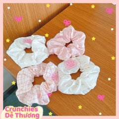 ** Scrunchies hoa/gấu/chấm bi/caro đính charm thỏ trắng