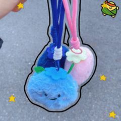 ** Móc khóa bông việt quất 3 màu