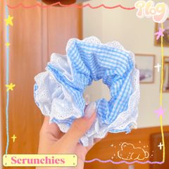** Scrunchies 4 lớp phối ren caro xanh dương