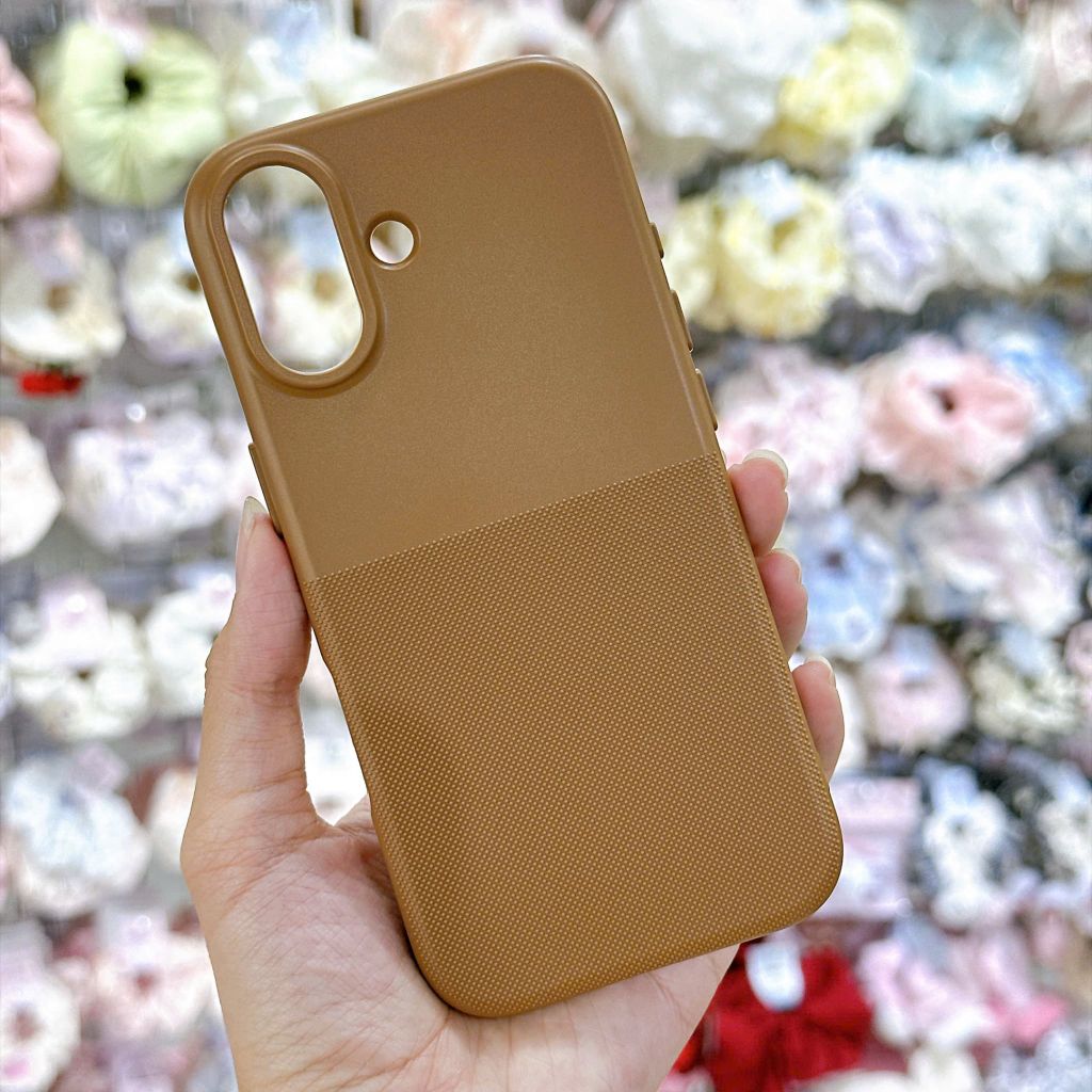 [C] ** Ốp iPhone 16 6.1 vân sần lót nỉ