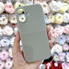 [C] ** Ốp iPhone 16 6.1 vân sần lót nỉ