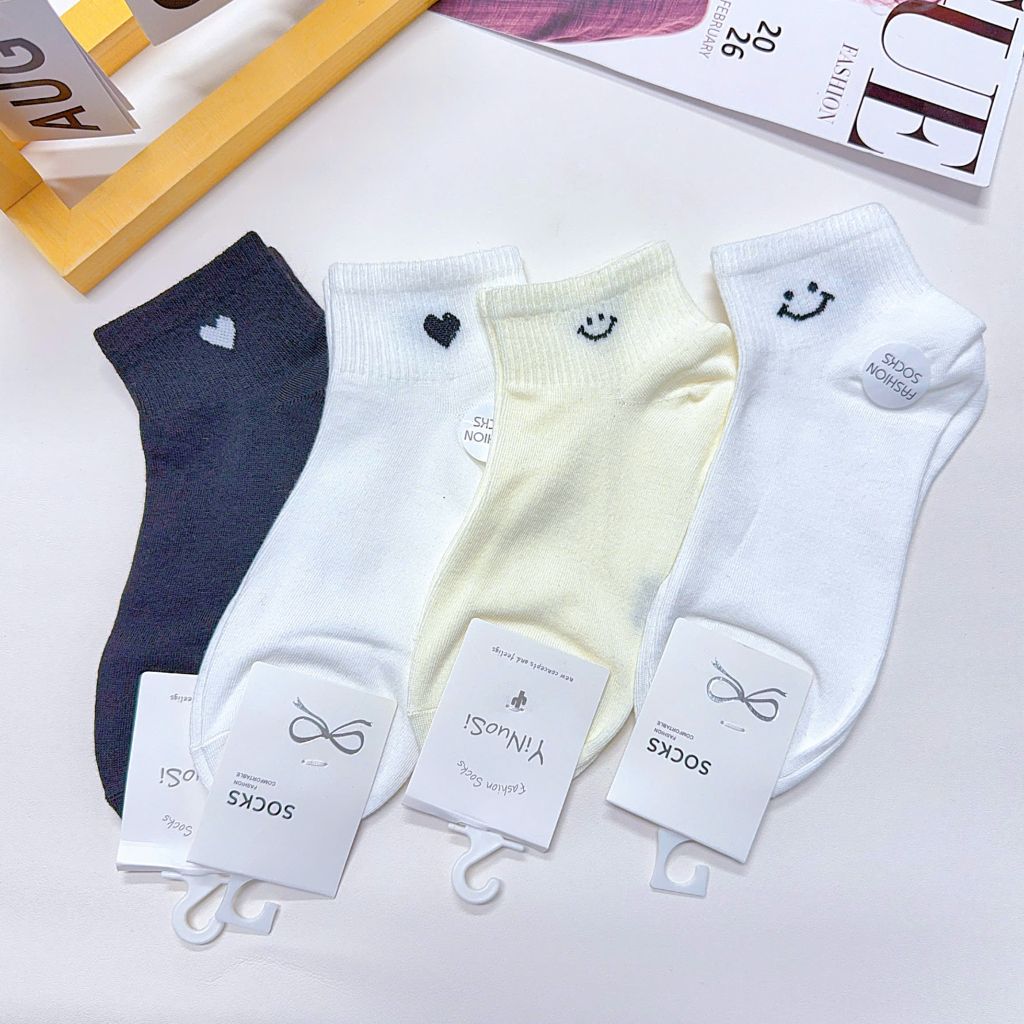 ** Tất/vớ size ngắn chất dày tag tone kem/XD in nơ