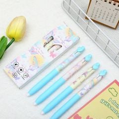 ** Bút bi hình bướm tone XD nút bấm hình tim (mực đen)