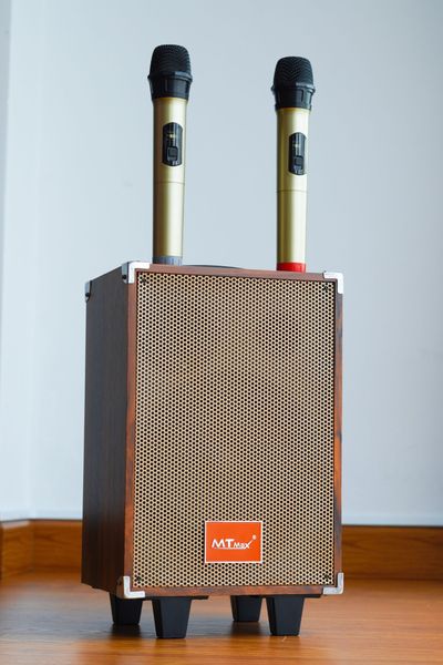 ** Loa Bluetooth kèm 2 mic BK51