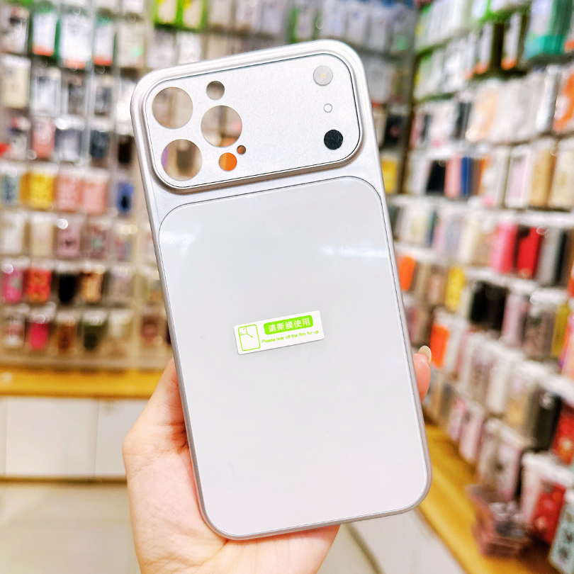 ** Ốp iPhone 13 Pro Max Likgus độ 17 lưng nhám viền xi dẻo