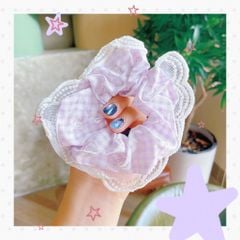 ** Scrunchies mèo dây caro tím/trắng viền ren