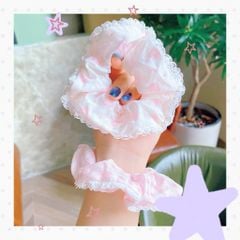 ** Scrunchies caro hồng/hoa anh đào viền ren