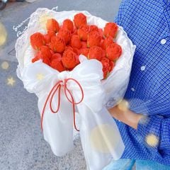 ** Bó hoa hồng tỉ muội đỏ phối ren mix nơ