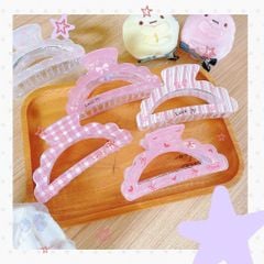 ** Kẹp càng cua xà cừ thạch tone hồng hình cung