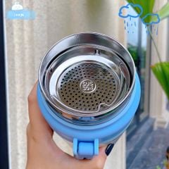 ** Bình giữ nhiệt Đoraemon vui vẻ 1000ml