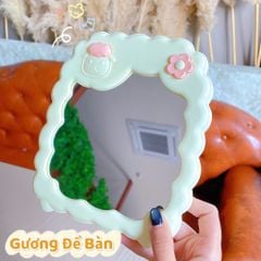 ** Gương trang điểm để bàn hình Cừu đáng yêu