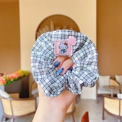 ** Scrunchies mèo/thỏ/gấu họa tiết sọc caro trắng đen