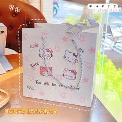 ** Túi quà hình 4 mèo Kitty cute 18x18x12 cm