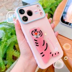 ** Ốp iPhone 17 Pro Max/18 Pro Max dẻo hồng viền tim kèm giá đỡ hổ hồng