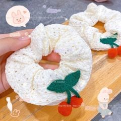 ** Scrunchies rỗ vải Ren Cherry