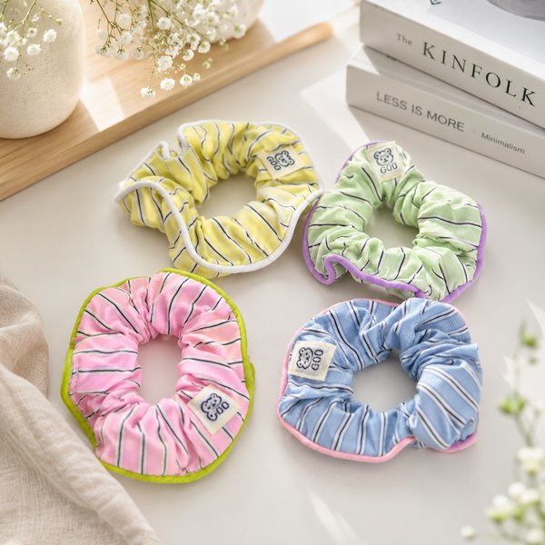 ** Scrunchies sọc dọc nhiều màu