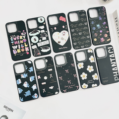 Ốp IP 14 Plus/15 Plus nhám đen camera Casetify